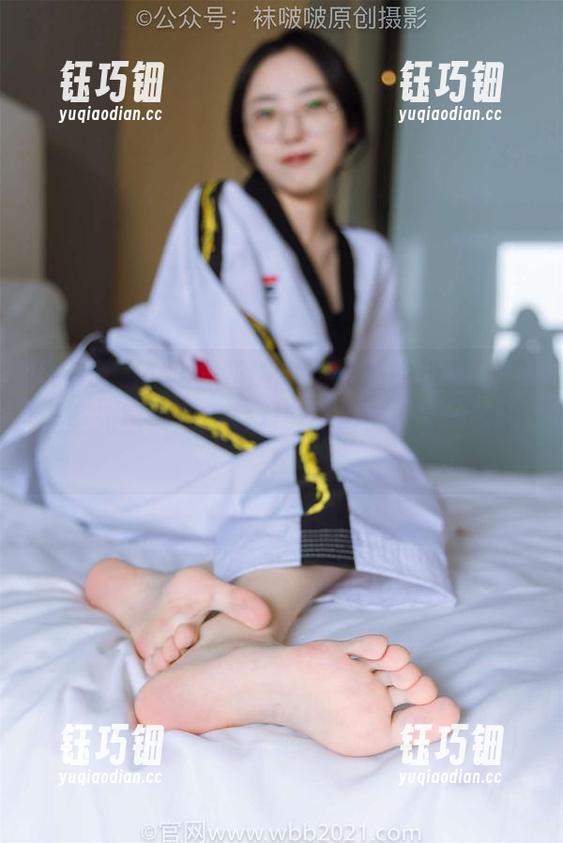 BoBoSocks袜啵啵-奶油 BoBoSocks袜啵啵 - 看奶油的运动鞋,这无圣光图集简直是对鞋子智商的终极考验!
