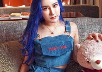 Feilin嗲囡囡 – 女神张俊佳的写真集,分享出来我心里有点小悸动,是不是有点反应过度?