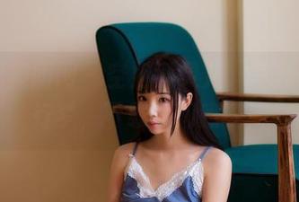 GIRLT果团网 – 空姐通灵儿,写真中的飞行梦,下载瞬间感受!