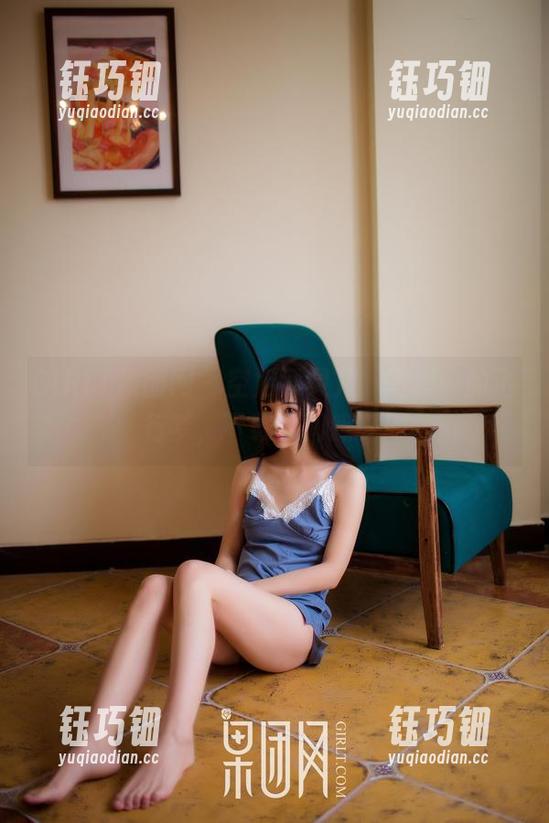 GIRLT果团网-通灵儿 GIRLT果团网 - 空姐通灵儿,写真中的飞行梦,下载瞬间感受!