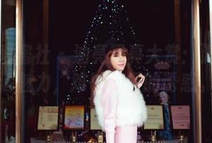 IMiss爱蜜社 – 油亮写真大赏:游潇潇高清魅力,难以抗拒的诱惑。