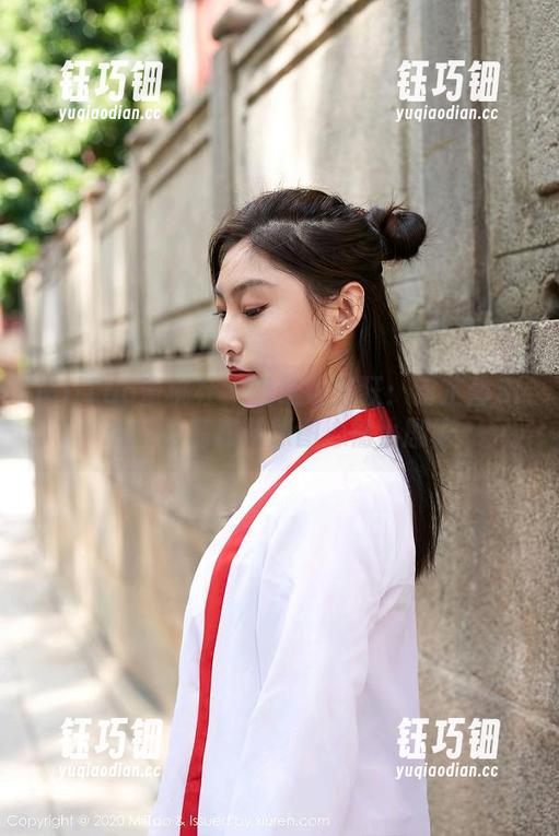 MiiTao蜜桃社-谢芷馨Sindy MiiTao蜜桃社 - 壁纸也疯狂:谢芷馨Sindy的高跟鞋原图心情小剧场