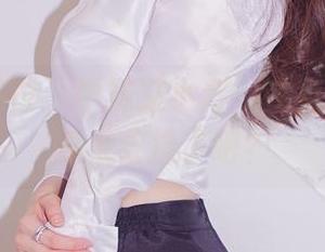 PDL潘多拉 – 学妹艾小青,这免费写真真是太会撩了吧?