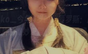 Sayako＿今年4岁的玛丽罗斯：原图与照片的微妙差别，你发现了吗？