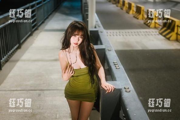 Tina很妖孽呀 Tina很妖孽呀花嫁图包:这一刻,我是不是也该准备求婚了?精选集
