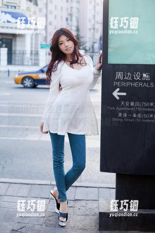 TuiGirl-赵惟依 TuiGirl - 在这张高清原图里,赵惟依和网袜竟然有种说不出的默契!