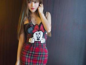 TuiGirl推女郎 – 李七喜:私房不仅有美足,还有那一瞬间的心动