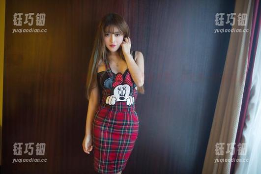 TuiGirl推女郎-李七喜 TuiGirl推女郎 - 李七喜:私房不仅有美足,还有那一瞬间的心动