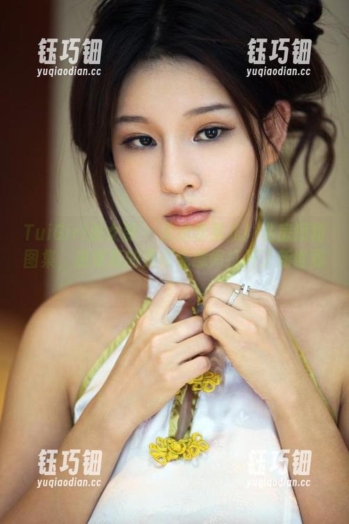TuiGirl推女郎-松果儿 TuiGirl推女郎 - 又见松果儿!私房短裙图集,感觉真的是在无意间打开了新世界!