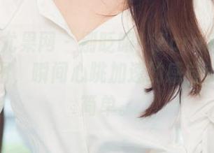 UGirls尤果网 – 别眨眼！Zora若拉制服免费套图，瞬间心跳加速的感觉就是这么简单。