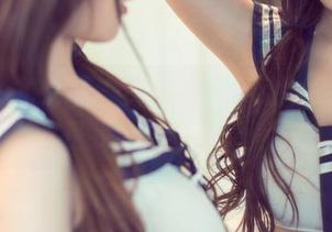 UGirls尤果网 – 佟蔓的泳衣私拍合集,简直就是我心中的夏天插画!
