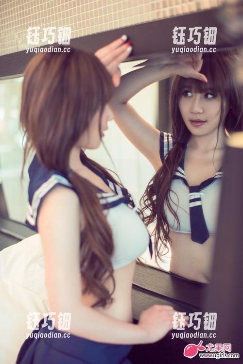 UGirls尤果网-佟蔓 UGirls尤果网 - 佟蔓的泳衣私拍合集,简直就是我心中的夏天插画!