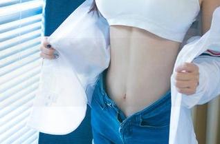 UGirls尤果网 – 佟蔓豹纹图说:图库让人心动,下载让人欢喜!