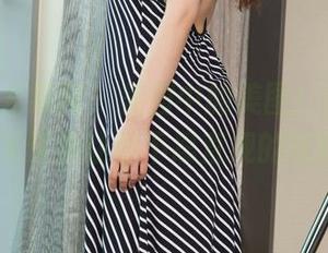 UGirls尤果网 – 美图中的美图!金baby的JK资源让你不忍直视的炫耀!