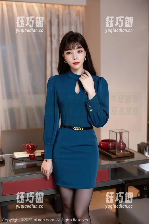 Xiuren秀人网-周于希Sally Xiuren秀人网 - 周于希Sally牛仔裤私拍:图包中藏着的不止是布料,还有那些小情愫