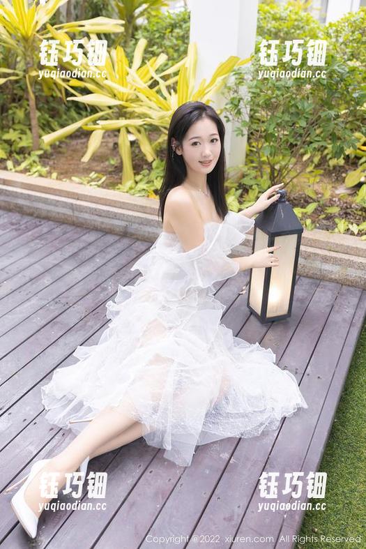 Xiuren秀人网-小甜angle Xiuren秀人网 - 校服+小甜angle=私房写真新定义,少了一点严肃,多了一点俏皮