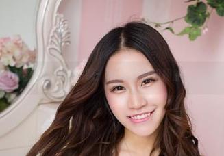 YouWu尤物馆 – 无意间偷瞧:小探戈和姐姐的写真之旅摆脱现实