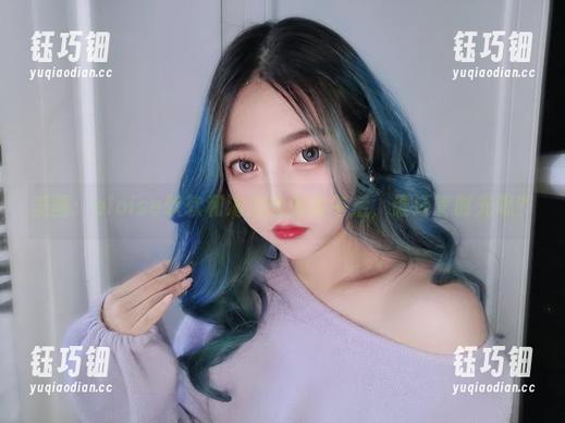 eloise软软 美图:eloise软软和海边的闲散午后,谁还管时光呢?