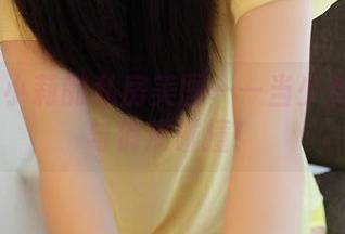 rosi – 小莉的私房美图——当少女的风情与俏皮碰撞!