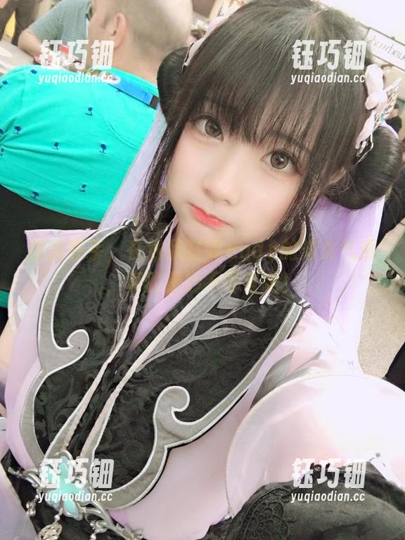 wendydydydy_酱油 图片在手,在线欣赏Wendy的修女气质,真的是妙不可言啊!
