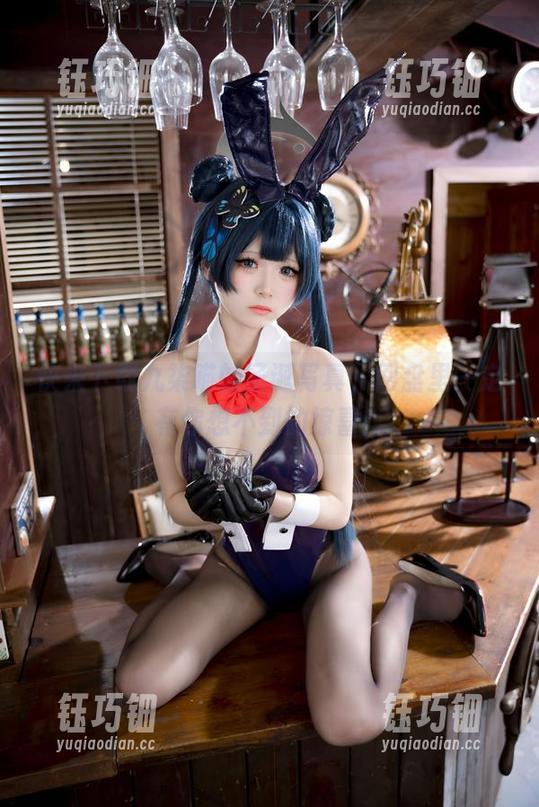九柒喵 快来下载九柒喵的圣诞写真,网盘里一定有你想不到的惊喜!