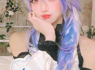 冲田凛花rinka私房运动：看她如何把汗水变成魅力。