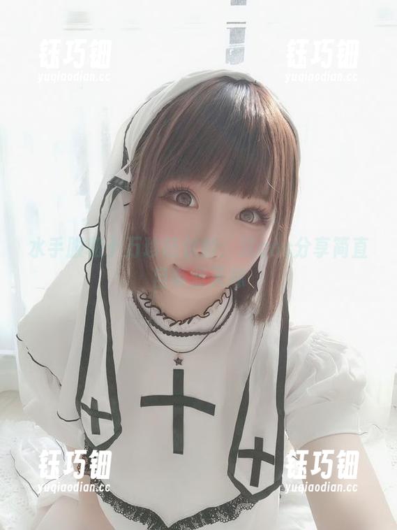 十万珍吱伏特 水手服和十万珍吱伏特:这cos分享简直自带蓝天味