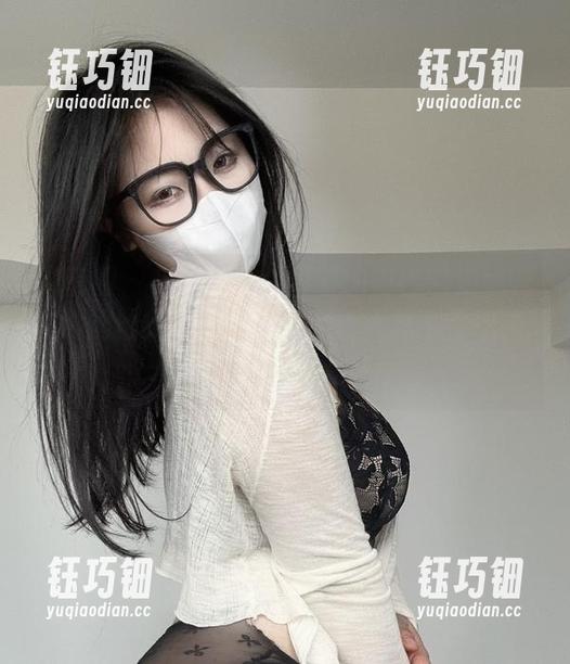 可爱的肉巴 微密圈 - 来吧!来领可爱的肉巴的姐妹花黑色丝丝免费图包,半腿让人忍不住想像...哎呀,脑洞大开!