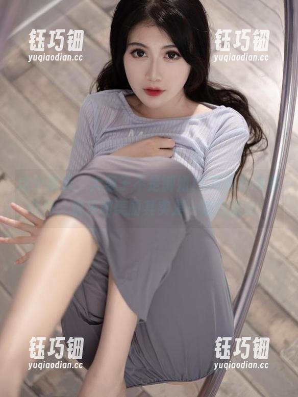 大梨子不是御姐 这个夏天,大梨子不是御姐JK写真合集告诉你,快乐和美丽其实是一对双胞胎!