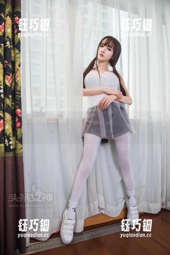 头条女神-COCO 头条女神 - COCO福利图集:小秘书的黑丝,唤醒你的好奇心!