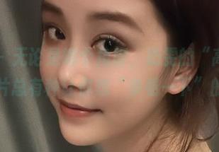 微密圈 – 无论是哪个角度,奶雯的“高清”自拍,图片总有种让你想“多看一下”的魅力!