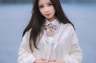 妍子坚不可摧女王最新作品集,仿佛把光影都请到了她的前面!