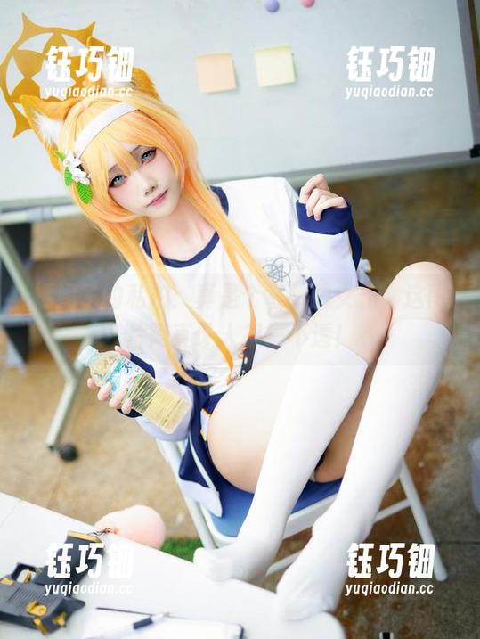 嫣嫣子 嫣嫣子的私拍:真是个奇妙的女仆,这图片简直让人捉摸不透!