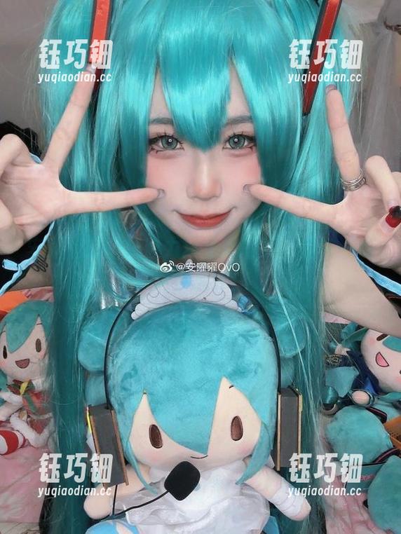 安曜曜 安曜曜的厨娘魅力:免费写真,偶尔一点点小放肆!