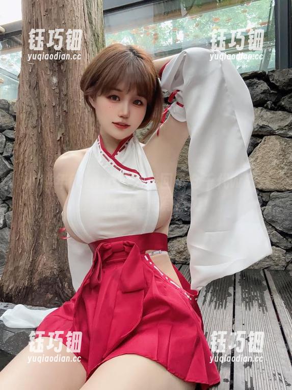 从24年fantia图集找回小仓千代w的青春，原图真是有魔力！