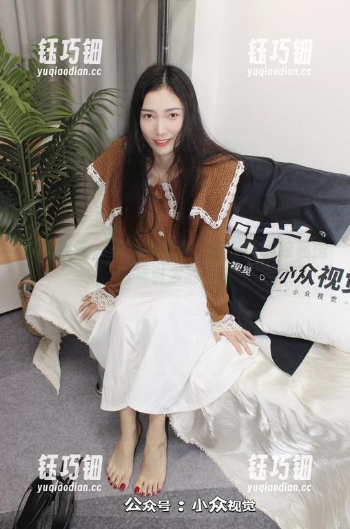 小众视觉-蓉蓉 小众视觉 - 不走寻常路!蓉蓉的豹纹私房图集引发的风波
