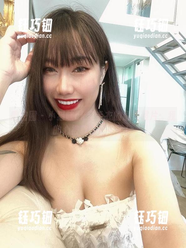 小猫咪ck 微密圈 - 小猫咪ck穿毛衣的最新照片:我的心被软萌击中了!