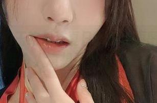 微密圈 – 小玉吃果冻夏日：最新原图带来的那些令人意想不到的小瞬间