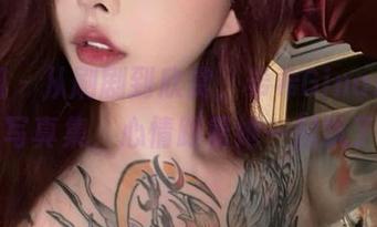 微密圈 – 从刷剧到欣赏,希希Gina最新护士写真集,心情跟着她一起飘了!