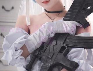 弥音音ww的短裙写真:温柔缠绵在风中游走