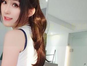 看完木之本果的旗袍照片，心中默念：我也要试试穿旗袍去村口晃悠，不尴尬吗？