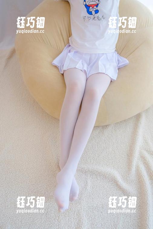 森萝财团-aika 森萝财团 - Aika的校服图片:学习该怎么穿?看她就知道!