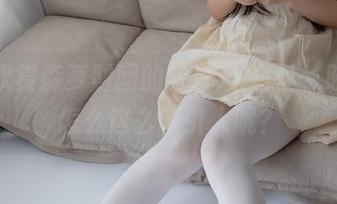 在线欣赏森萝财团的教室JK白丝,哎呀,怎么这么吸引人呢?