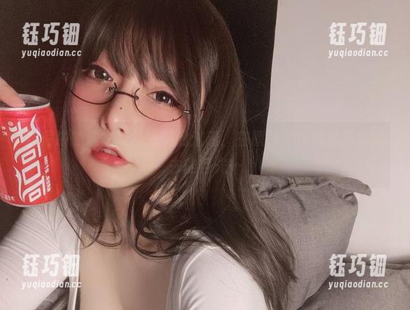 次屁啦 次屁啦的连衣裙从未如此迷离,在原图里徘徊着不肯离去的目光…