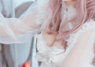 2024圣诞红丝兔女郎的魅力:海克斯科技小蛋糕最新写真集快抢!不然就没了!