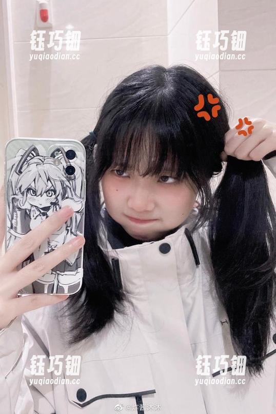炸酱沐沐 炸酱沐沐的痕迹:精选裤里丝套图,蓄势待发的时尚狂潮!