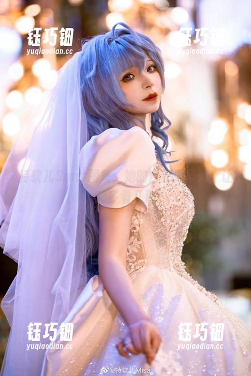 特软儿Sona 特软儿Sona图集:她的皮衣无圣光,让人想多看几遍!
