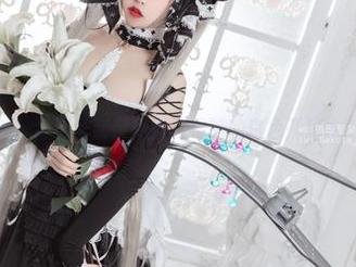 资源集中站！猫田圣奈奈尽情演绎她的白色死库水cos魅力！