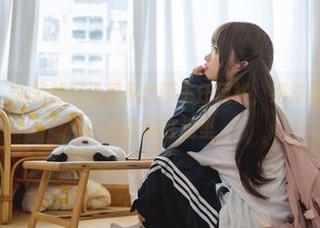 带你领略神沢永莉的双马尾黑丝班主任风格,绝对值得一看,图片作品在这里