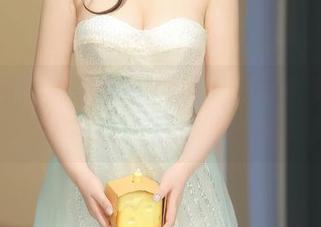 秀人网 – 妹妹来啦，Candy糖糖亲自给你炫酷写真！这个图包绝对不容错过！